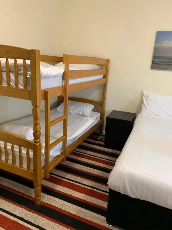 Oyo Wave Crest Hotel Blackpool