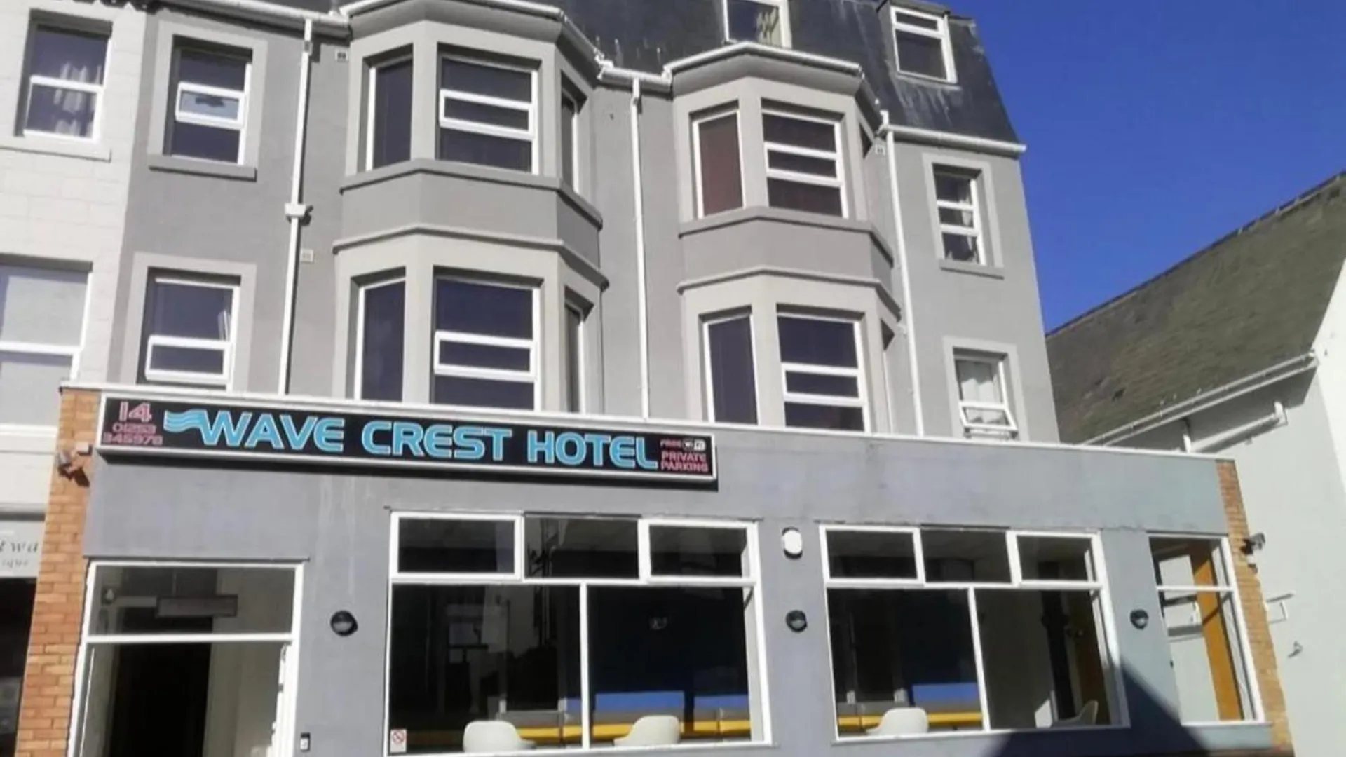 Oyo Wave Crest Hotel contacts