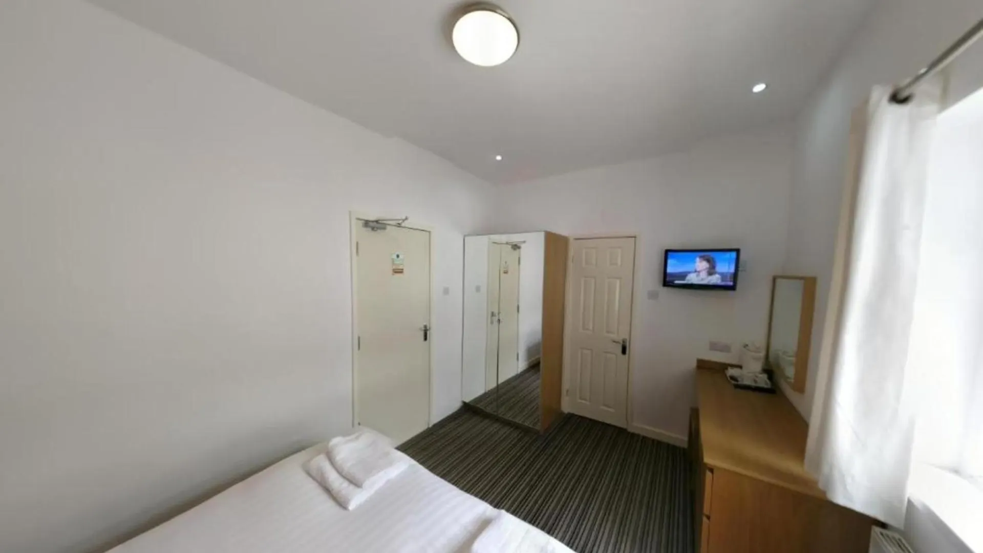 Oyo Wave Crest Hotel Blackpool United Kingdom