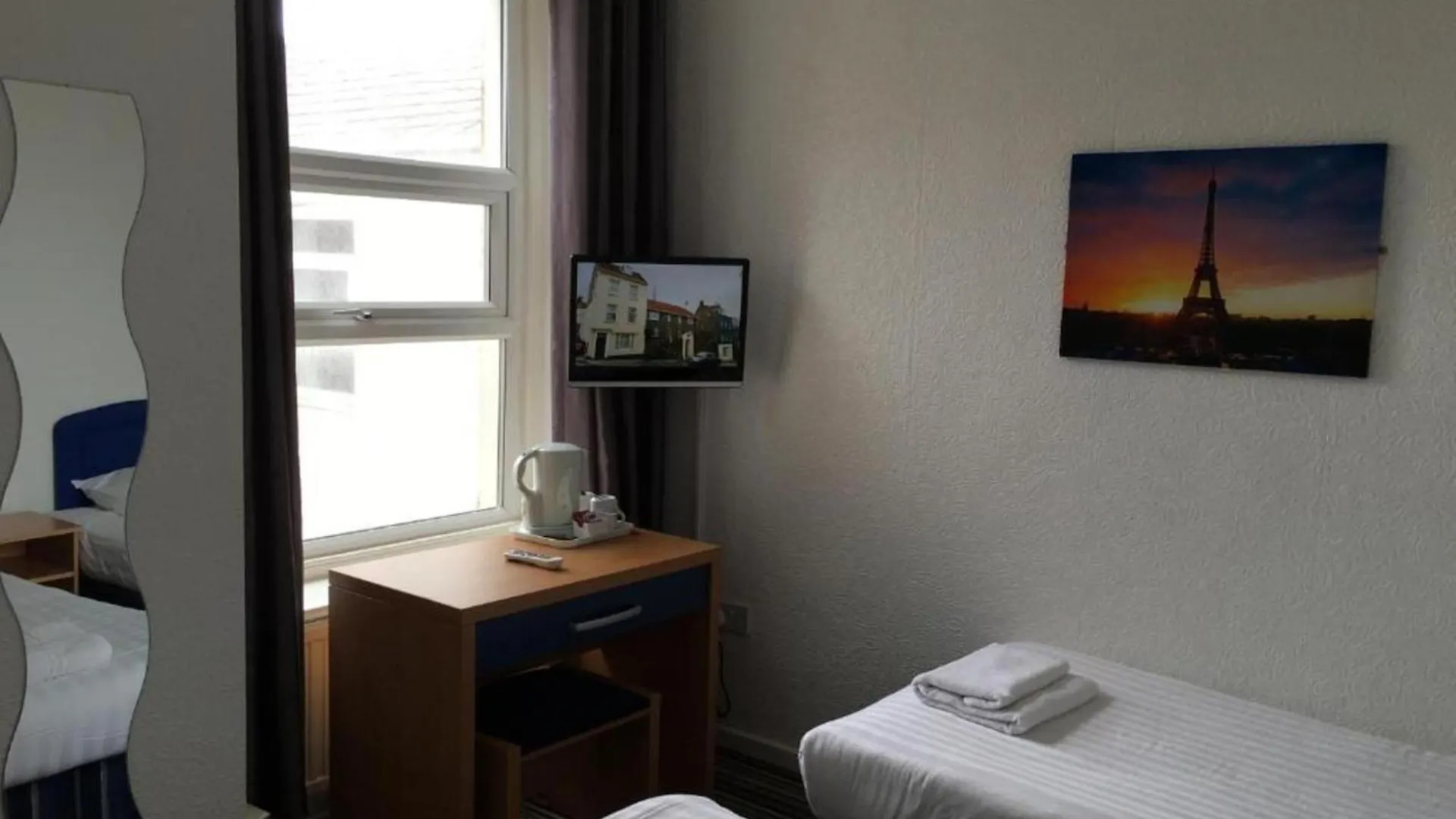 ****  Oyo Wave Crest Hotel Blackpool United Kingdom