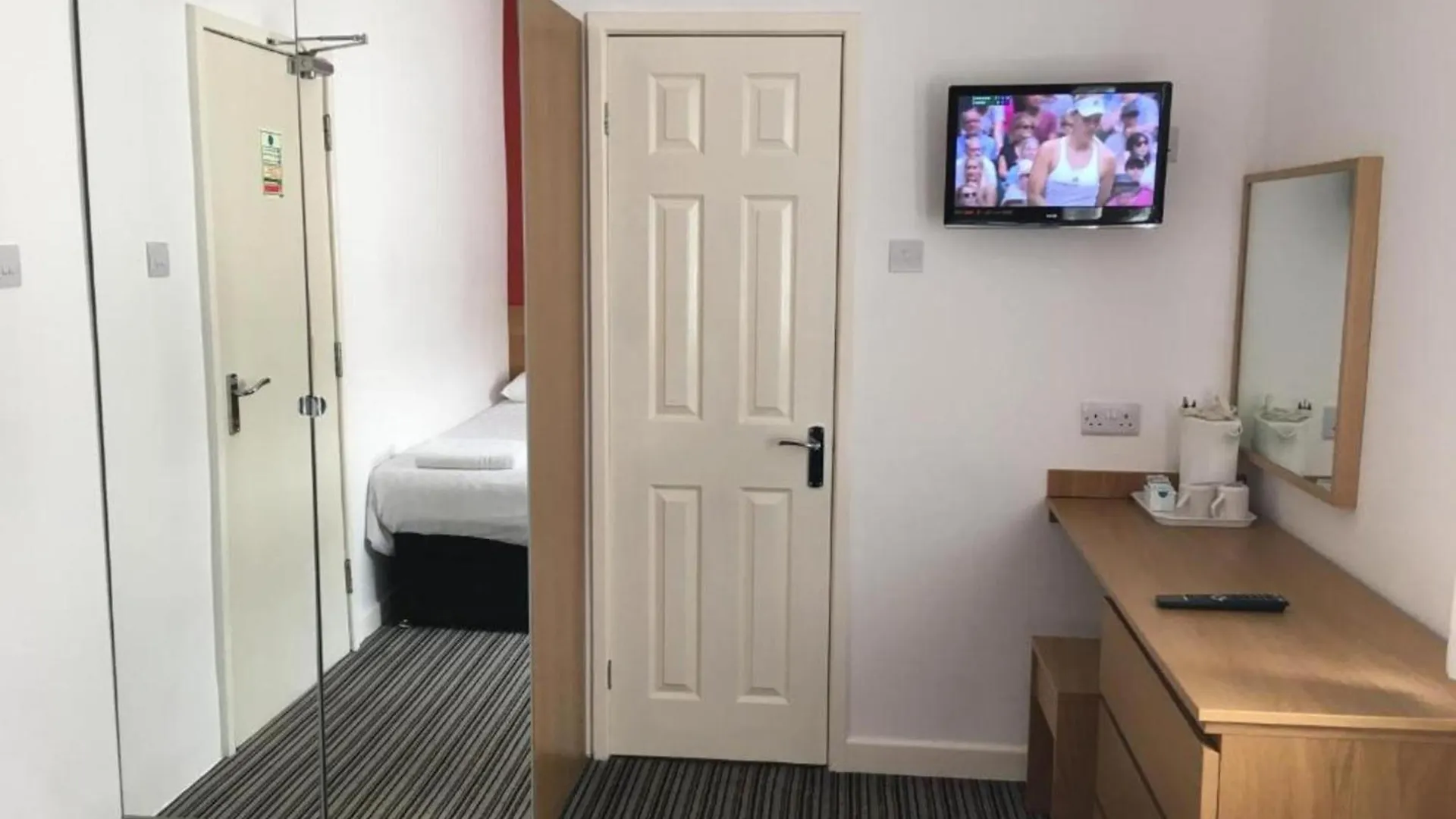 Oyo Wave Crest Hotel Blackpool