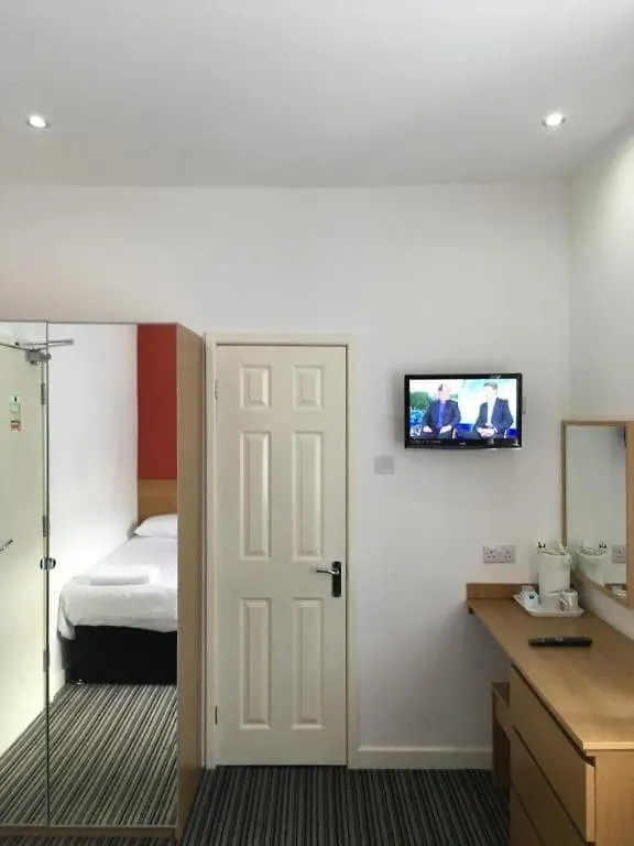 Oyo Wave Crest Hotel Blackpool 4*,