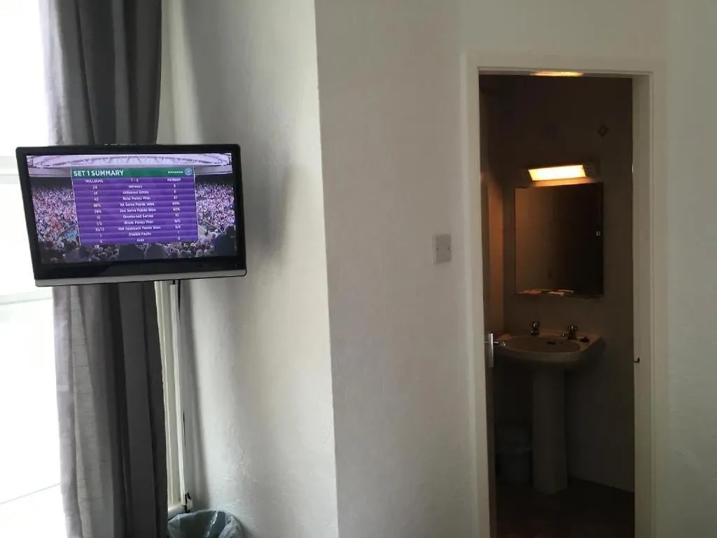 Oyo Wave Crest Hotel Blackpool