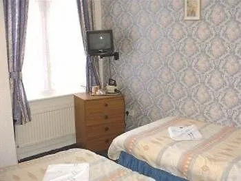 Oyo Wave Crest Hotel Blackpool